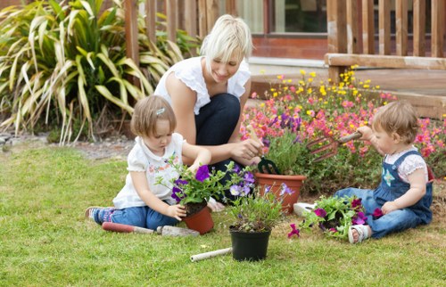 Gardeners Whitechapel introducing local outdoor care and planting expertise